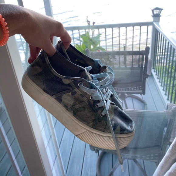 Steve Madden Emmi platform shoe - Picture 2 of 5